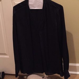 Beautiful black v neck with oversize cuffs